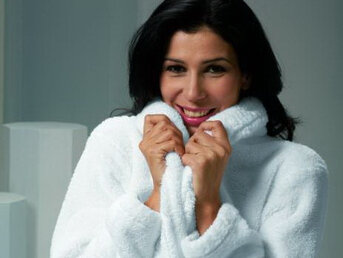 Изображение товара "DREAM ROYAL UNISEX Weseta Switzerland длинный халат в тонах от Weseta"