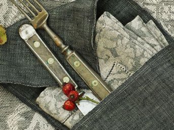 Изображение товара "VERSAILLES (LE) Leitner Leinen салфетки и подложки под тарелку от LEITNER LEINEN"