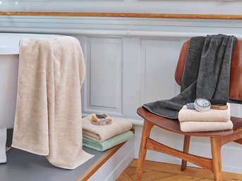 Изображение товара "LEGEND Christian Fischbacher махровое полотенце от Archive"