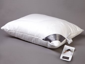 Изображение товара "Подушка JOHANN HEFEL Pure Bamboo Бамбук от Johann Hefel"