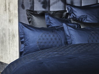 Изображение товара "Eternal Flower постельное белье "Luxury Nights" Christian Fischbacher (3 цвета) от Archive"