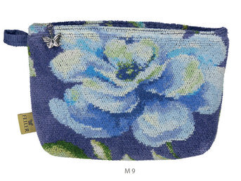 Изображение товара "DIANA BLUE Feiler шенилловая косметичка от Archive"