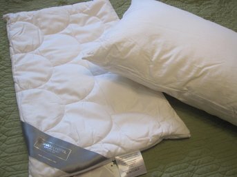 Изображение товара "Подушка  JOHANN HEFEL Edition 101 от Johann Hefel"