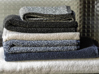 Изображение товара "DreamART Weseta Christian Fischbacher полотенце (3 цвета)  от Archive"