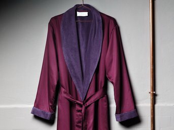 Изображение товара "Satin uni Purpur Christian Fischbacher халат  от Archive"