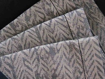 Изображение товара "FARN (LI) Leitner Leinen льняная дорожка для стола в тонах от LEITNER LEINEN"