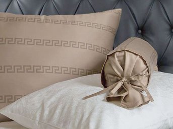 Изображение товара "Meander (015) JOHANN HEFEL наволочка для валика из тенселя от Johann Hefel"