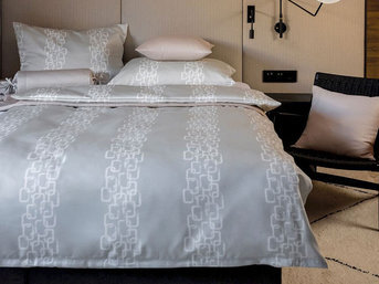 Изображение товара "BERLIN JOHANN HEFEL постельное белье из tencel от Archive"