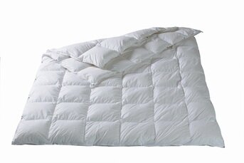 Изображение товара "Стеганое одеяло Christian Fischbacher 4-СЕЗОНА - GENEVA- BATIST от Christian Fischbacher"