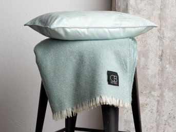 Изображение товара "CASHMERE - SILK (9101) плед CB 1882 by Curt Bauer от CB 1882 by Curt Bauer"