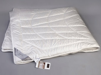 Изображение товара "Одеяло из верблюжьей шерсти JOHANN HEFEL Pure Camel Верблюд от Johann Hefel"