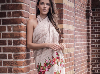 Изображение товара "AMSTERDAM Feiler шенилловое полотенце для сауны от Archive"