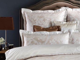 Изображение товара "AKANTHUS (0140) жаккардовое постельное белье Curt Bauer от Archive"