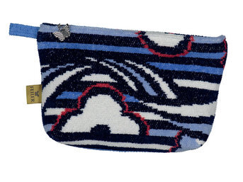 Изображение товара "FLOWER WAVE ALL OVER Feiler косметичка от Archive"