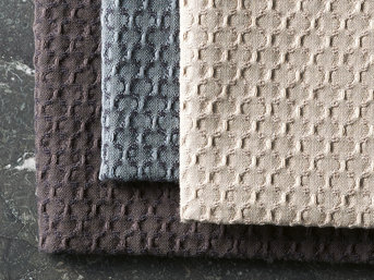 Изображение товара "HELIX Leitner Leinen пике плед - простынь от LEITNER LEINEN"