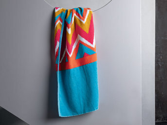 Изображение товара "CRAZY ZIGZAG Feiler шенилловое полотенце от Archive"