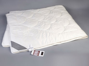 Изображение товара "Одеяло с шелковым наполнителем JOHANN HEFEL Pure Silk  Шелк лето от Johann Hefel"