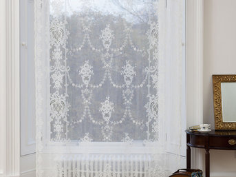 Изображение товара "OLIVIA LACE PANEL MYB Textiles кружевное панно от MYB Textiles "