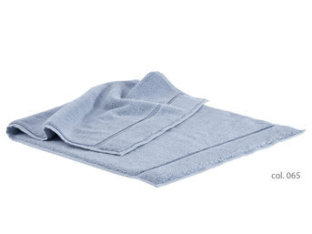 Изображение товара "DARLING (056) коврик CF by Christian Fischbacher от Archive"