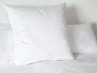 Изображение товара "Crystal  постельное белье "Luxury Nights" Christian Fischbacher от Archive"