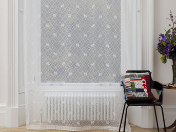 Изображение товара "DAISY TRELLIS LACE PANEL MYB Textiles кружевное панно от MYB Textiles "