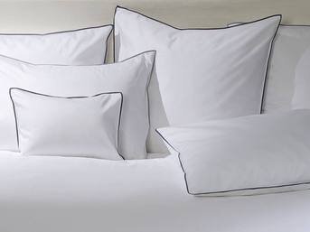 Изображение товара "Satin Selection 393 постельное белье Christian Fischbacher (9 цветов канта) от Archive"